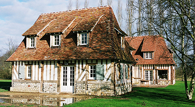 Construction d’une maison en matériaux anciens dans le Calvados