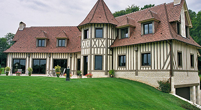 Maison à Beaumont en Auge, construite sur sous-sol.