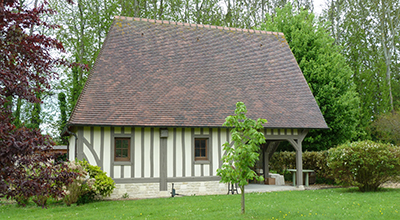 Annexe de propriété, dépendance avec charreterie