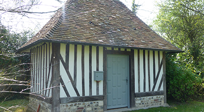 Construction d’un ensemble de petites annexes en matériaux anciens